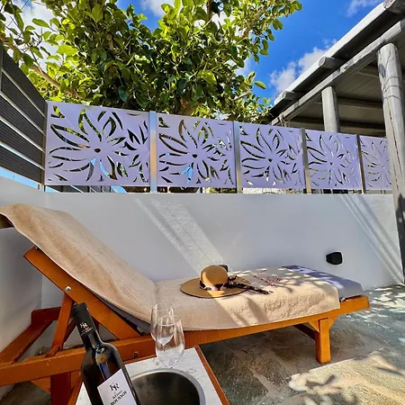 아파트 La Vie Est Belle Luxury With Jacuzzi '2'
