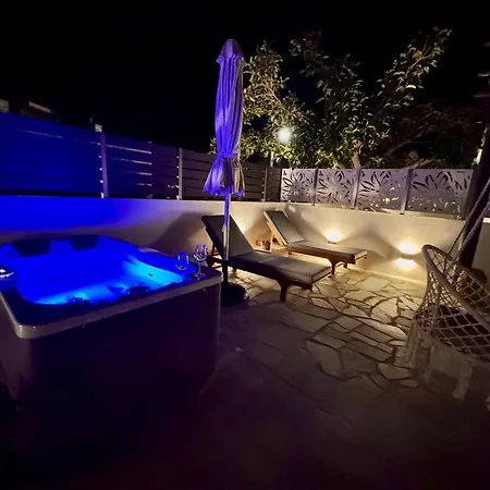 La Vie Est Belle Luxury With Jacuzzi '2' *