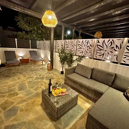 La Vie Est Belle Luxury With Jacuzzi '2' Apartamento Pounda