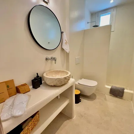 La Vie Est Belle Luxury With Jacuzzi '2' * Pounda