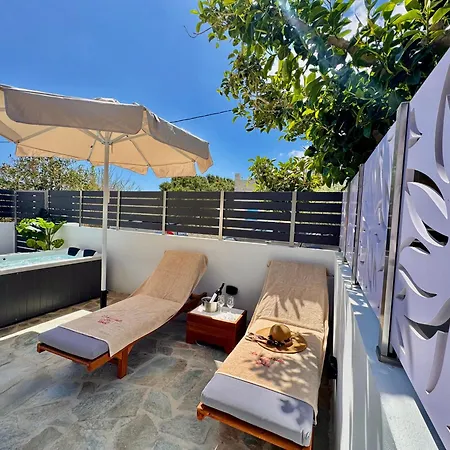 Apartamento La Vie Est Belle Luxury With Jacuzzi '2'