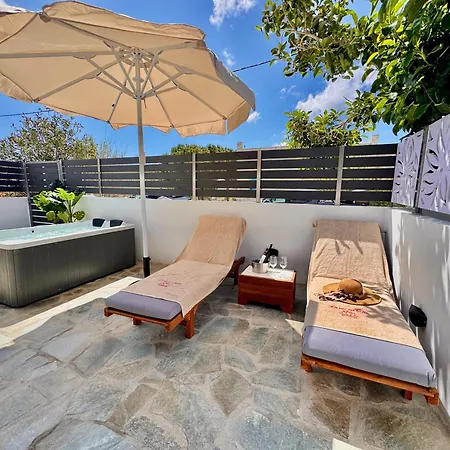 La Vie Est Belle Luxury With Jacuzzi '2' Apartamento *